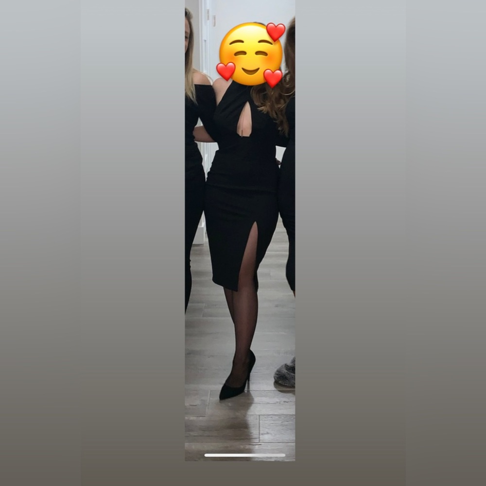 ASOS halterneck bodycon dress with keyhole front and lace back in black - Picture 5 of 8